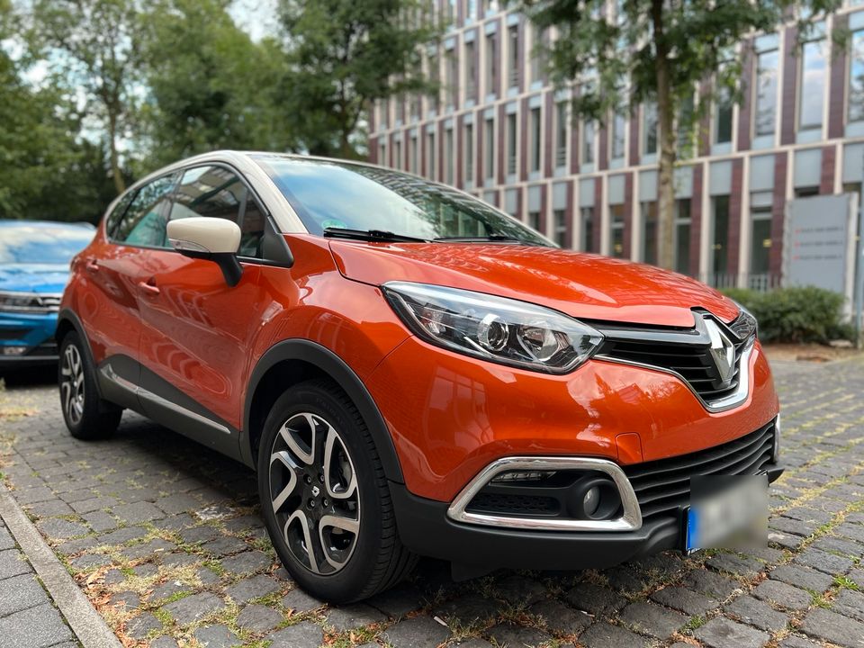 Renault Captur TCe 120 EDC Luxe - Automatik - Top! in Düsseldorf