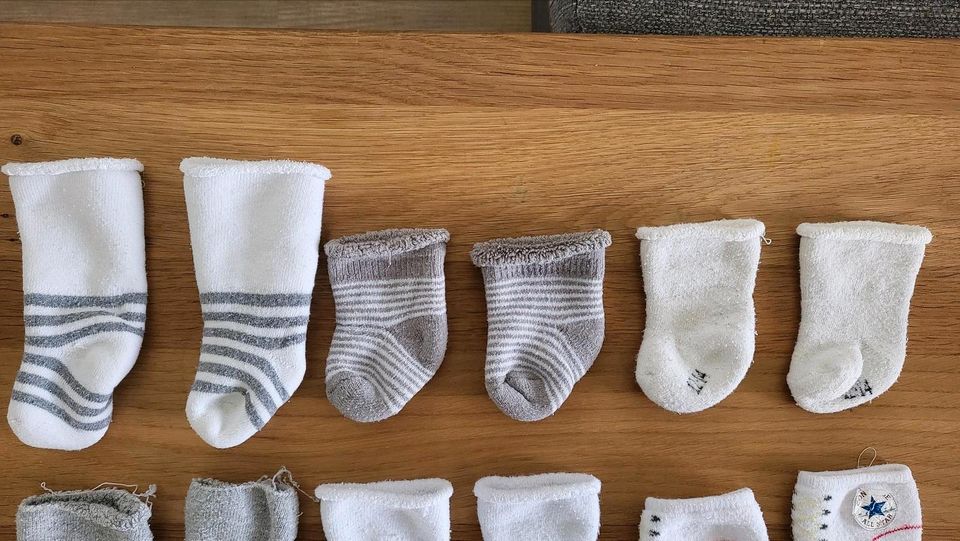 Warme Erstlings-Socken/ Größe 12-14 in Ernsgaden