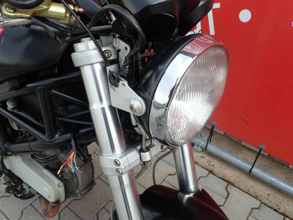 Ducati Monster 620 M4 Rahmen Gabel Sitzbank Tacho Tank Motor in Mantel