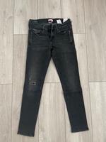 Tommy Hilfiger Damen 7/8-Jeans Gr. 27/30, Schwarz Bayern - Vöhringen Vorschau