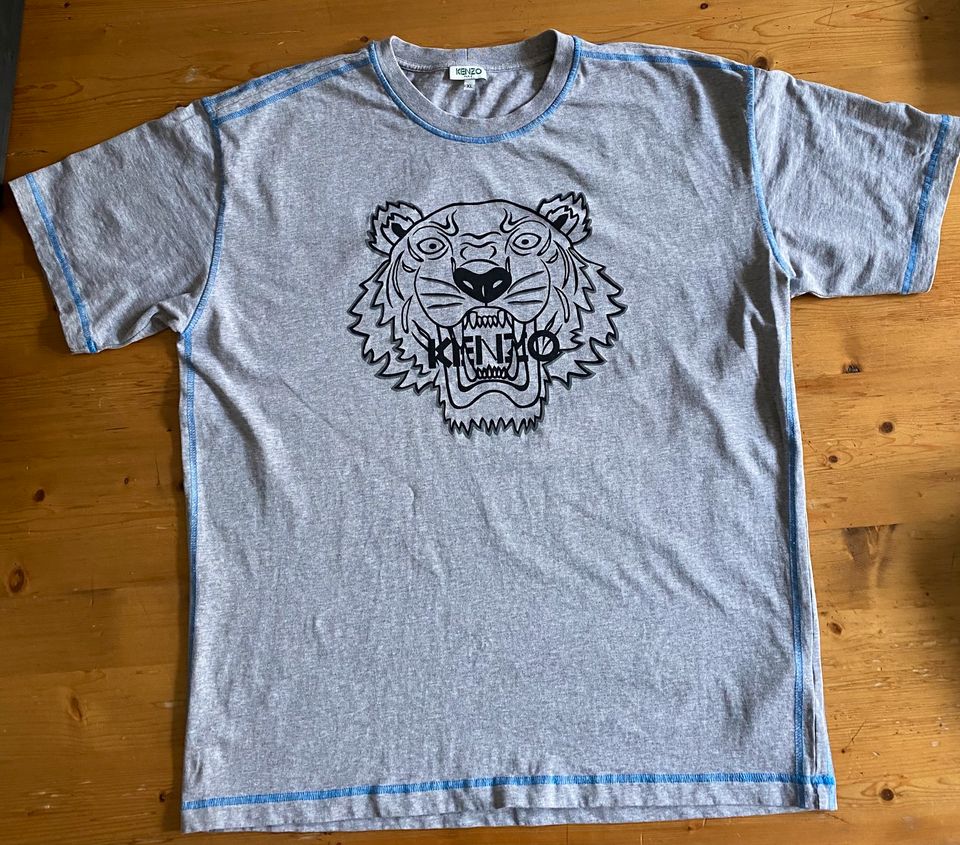 T-Shirt von „Kenzo“ in Köln