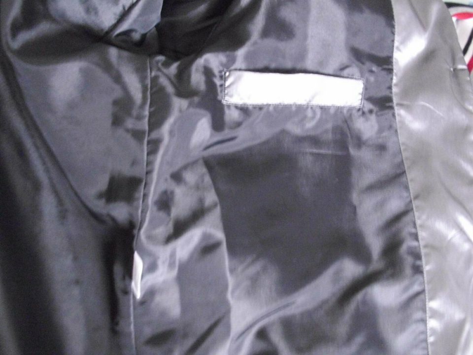 Damen Steppjacke Metallicgrau Gr. 44 NEU in Saarbrücken