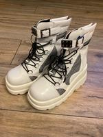 Schöne Plateau Absatzschuhe Stiefel Schuhe Punk in weiß schwarz Bayern - Frensdorf Vorschau