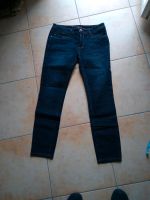 Damenjeans in Größe 40  C&A Short Nordrhein-Westfalen - Finnentrop Vorschau