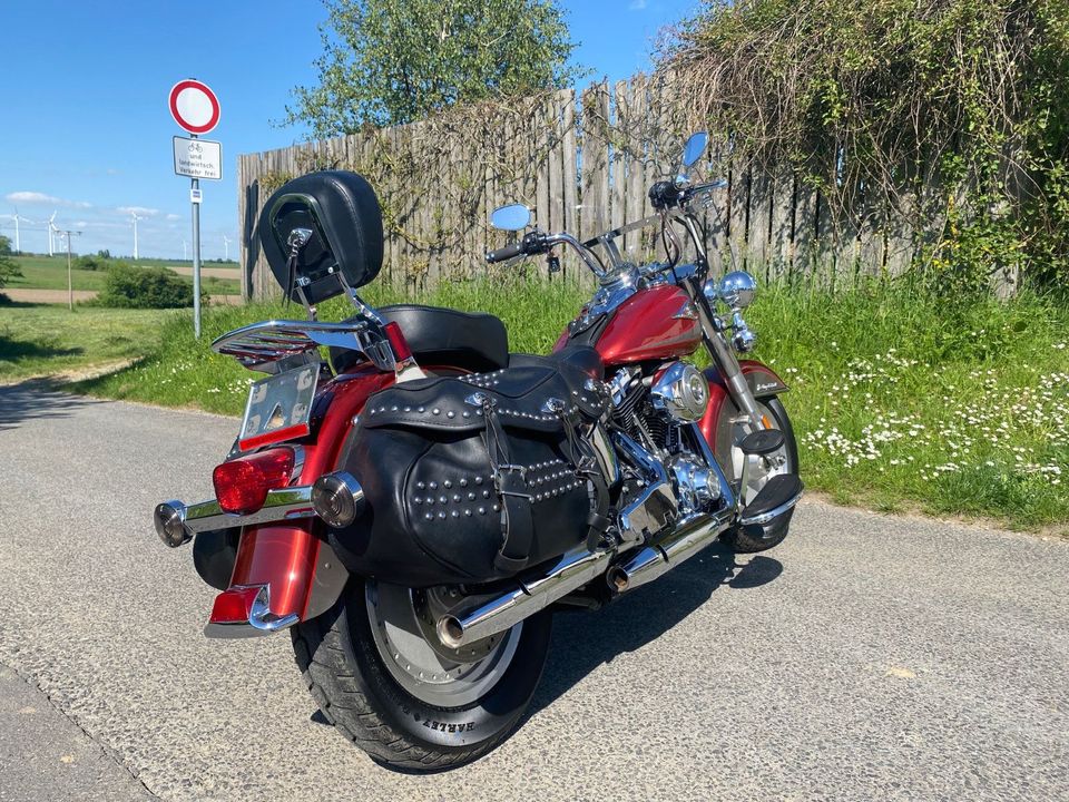 Harley-Davidson Heritage Softail, sauber mit Gewährleistung in Kitzingen