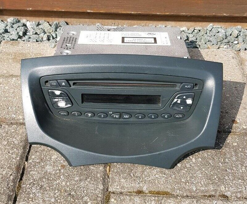 Ford Ka RU8 Original Radio in Dortmund