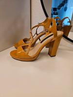 Sandalen von Tamaris. Lack Gelb - Senfgelb Bayern - Augsburg Vorschau