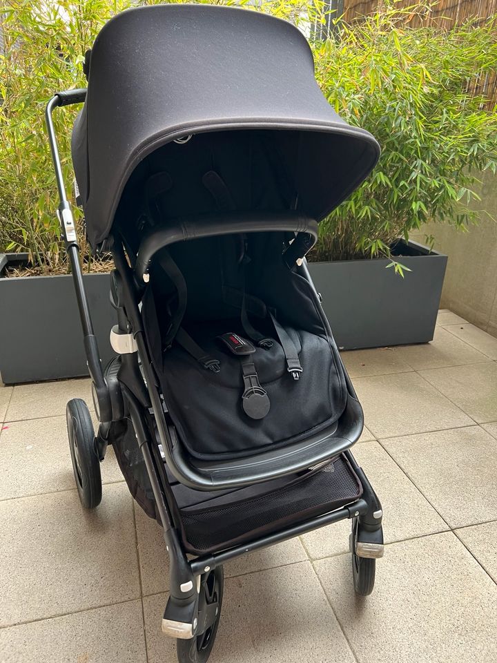 Bugaboo Fox Set - all black mit optionalem Kaiser Fußsack Nelly in Berlin