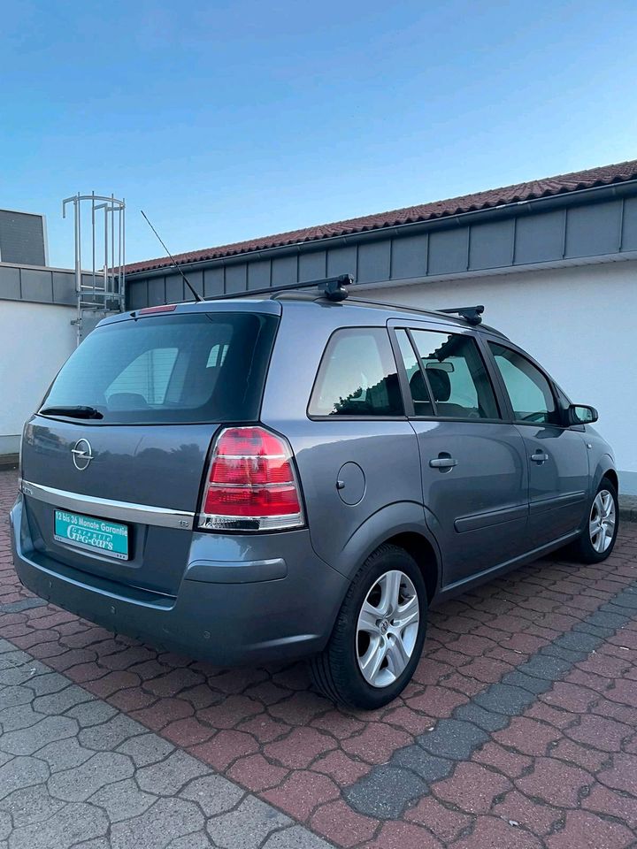 Opel Zafira B 1.8 7-Sitzer Navigation Einparkhilfe in Henstedt-Ulzburg