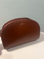 A.P.C. Handtasche Demi-Lune Nussbraun Berlin - Charlottenburg Vorschau