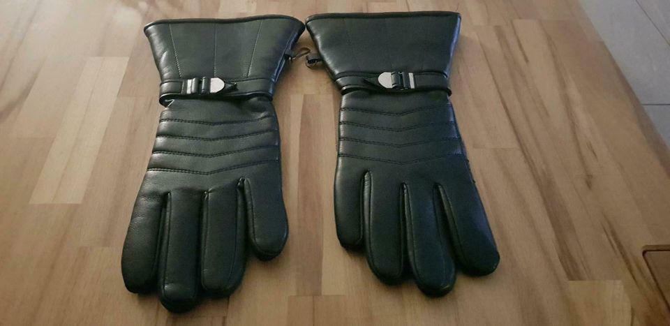 Handschuhe Leder mit Fell - wie neu in Nievern