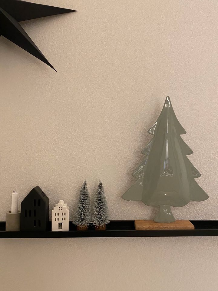 Großer Weihnachtsbaum / Deko Skandi wie Hay, Ikea, Ferm Living … in Aachen