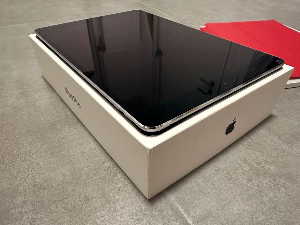 Apple iPad Pro 10,5 64GB A1701 in Langweid am Lech