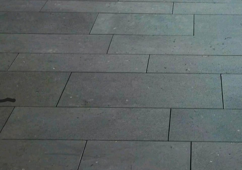 Basalt Granit Platten Terrassenplatten 40x60x3cm Naturstein 11 qm in Dingolfing