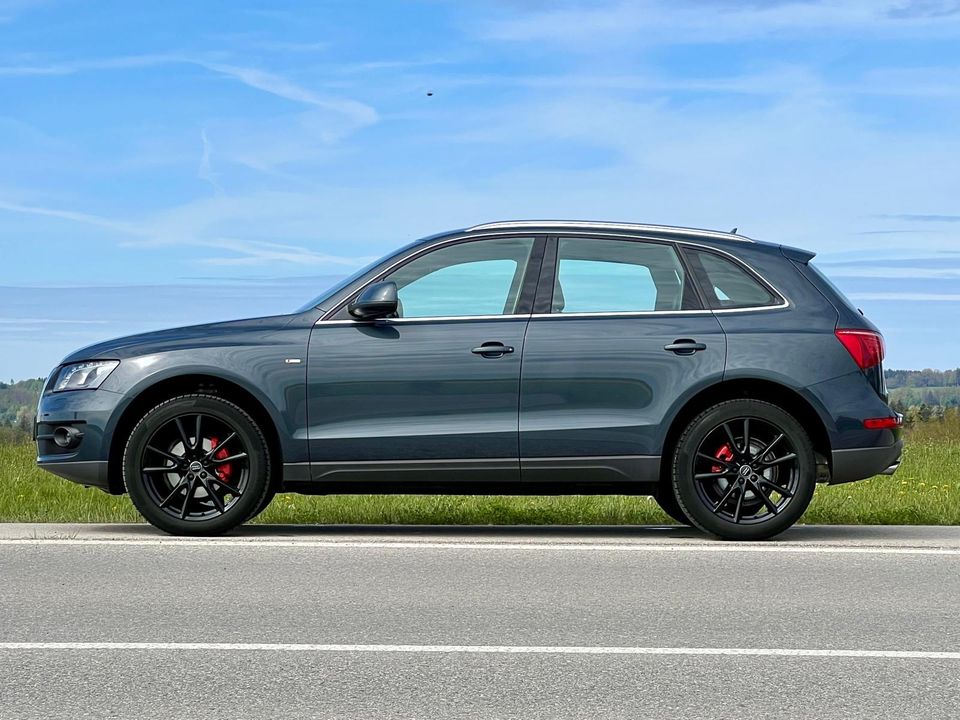 Audi Q5 s-line quattro in Egling