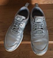 Sneakers / Sportschuhe | Nike | Gr.38 | silberfarben Hessen - Riedstadt Vorschau