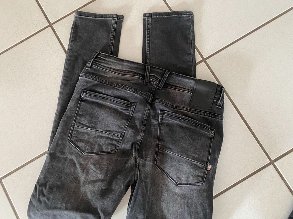 2 Jungen Skinny Jeans  von Vingino Gr.170 „ Top Zustand „ in Riegelsberg