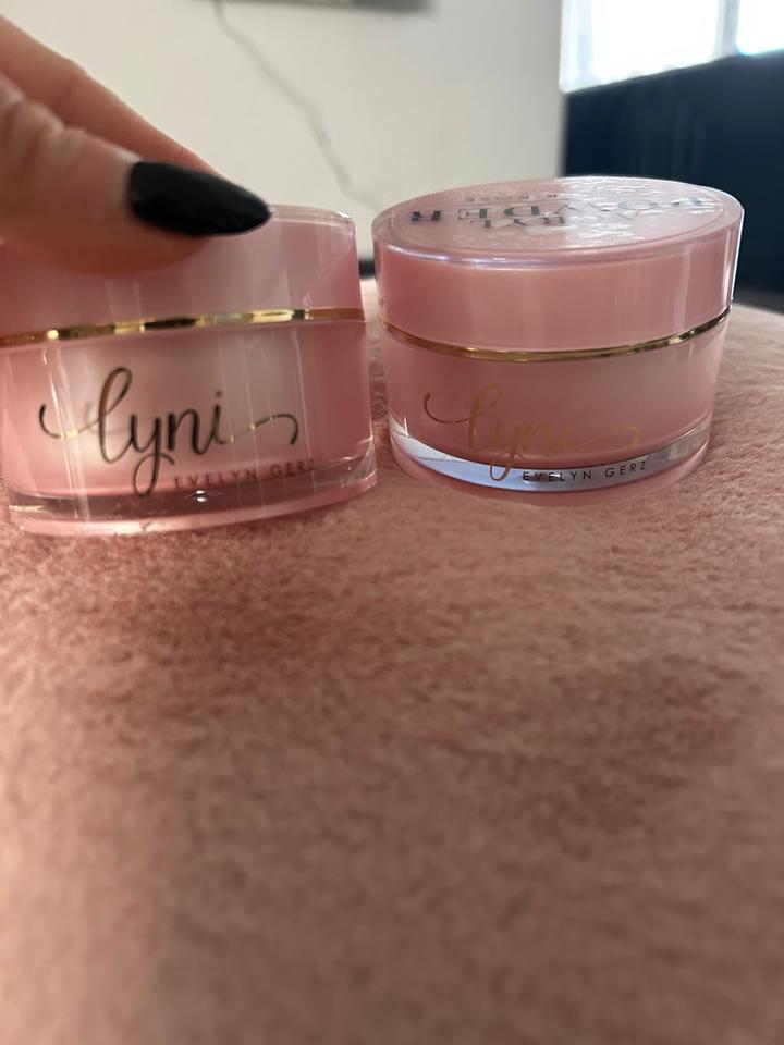 Lyni Acryl Powder soft white und Cover Rose je 35g in Borken