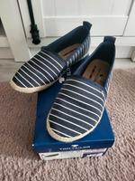 Damenschuh größe 37 Blau / Weiß Berlin - Reinickendorf Vorschau
