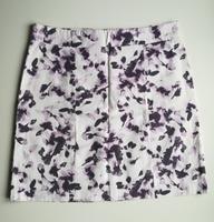 Rock von H&M Gr. 44 weiß lila Blumen-Motiv Brandenburg - Putlitz Vorschau