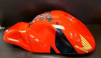 SUCHE Honda vtr 1000 sp 1 sp 2 TANK Sachsen-Anhalt - Jeßnitz Vorschau