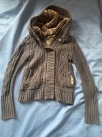 Pimkie Jacke Pullover Sweater Strickjacke grau Felljacke S 34 36 Frankfurt am Main - Sachsenhausen Vorschau