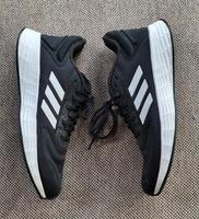 adidas Laufschuh lightmotion schwarz Größe 40 Niedersachsen - Bergen Vorschau
