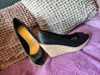Verkaufe sehr chice Keilsandalen von h & m Bayern - Mühldorf a.Inn Vorschau