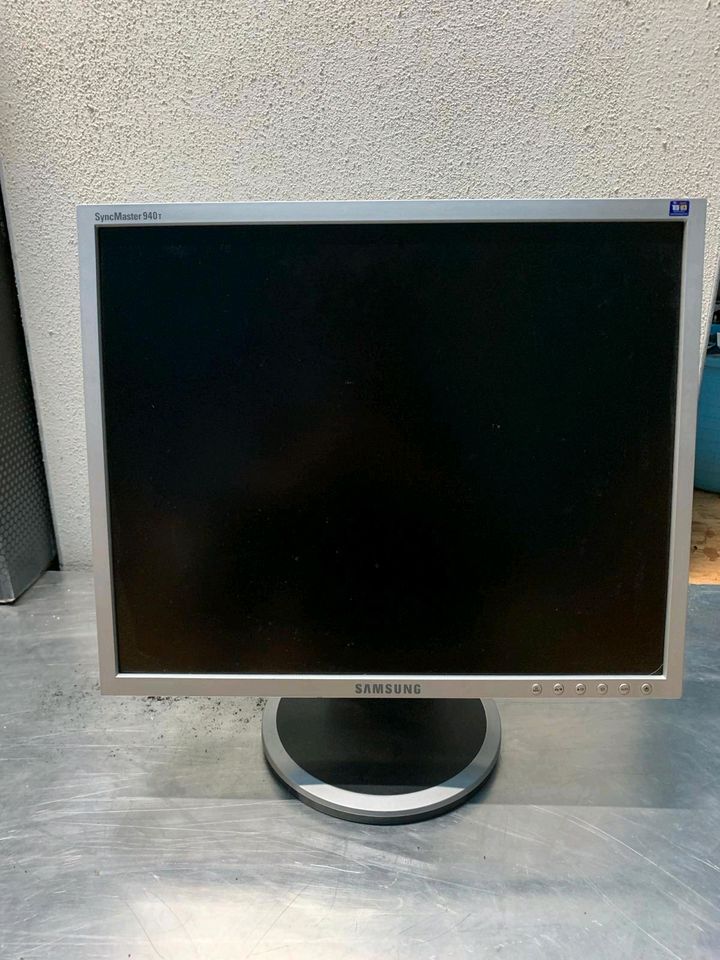 Samsung SyncMaster 940T 19 zoll in Biberbach