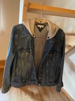 Tommy Hilfiger Jeans Jacke mit abnehmbarer Kapuze  Gr. 40 Rheinland-Pfalz - Roßbach Westerwald Vorschau