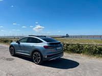 Audi Q4 ETron EditionOne SLine GSD AHK Sonos usw. Vollausstattung Niedersachsen - Moormerland Vorschau