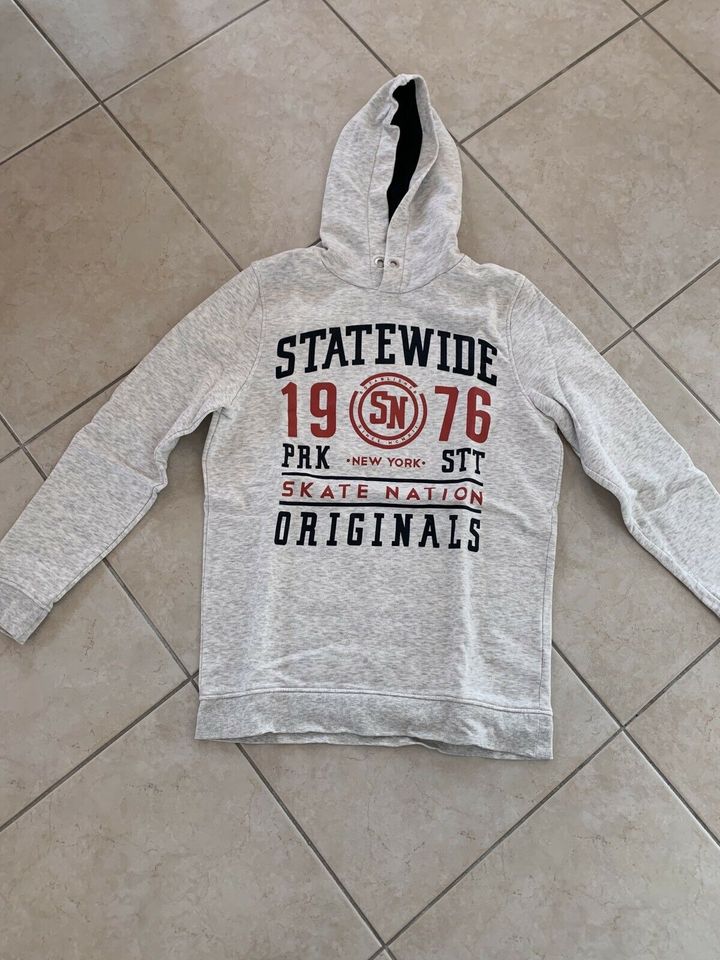 Sweatshirt Jungen Gr 170/176 in Postbauer-Heng