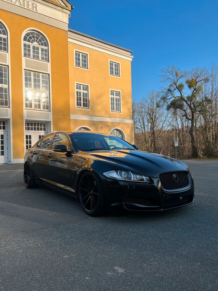                     Jaguar XF 2.2l 8-Gang AirLift La Chanti 20Zoll Leder 2.Hand