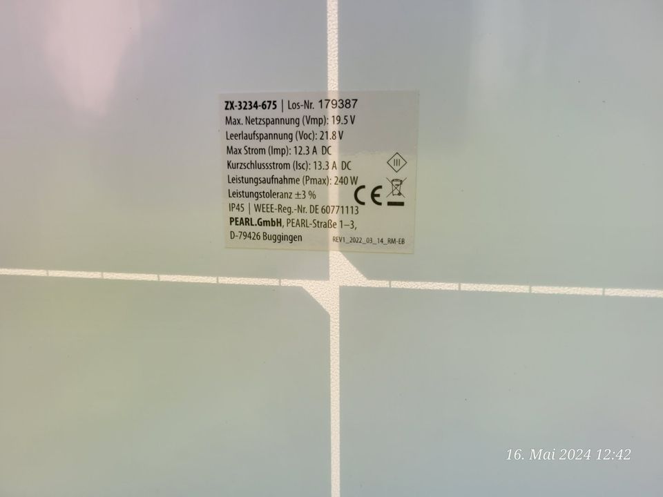 Revolt Solar Powerstation Solarpanel Solarakku Mobiler Akku in Eberswalde