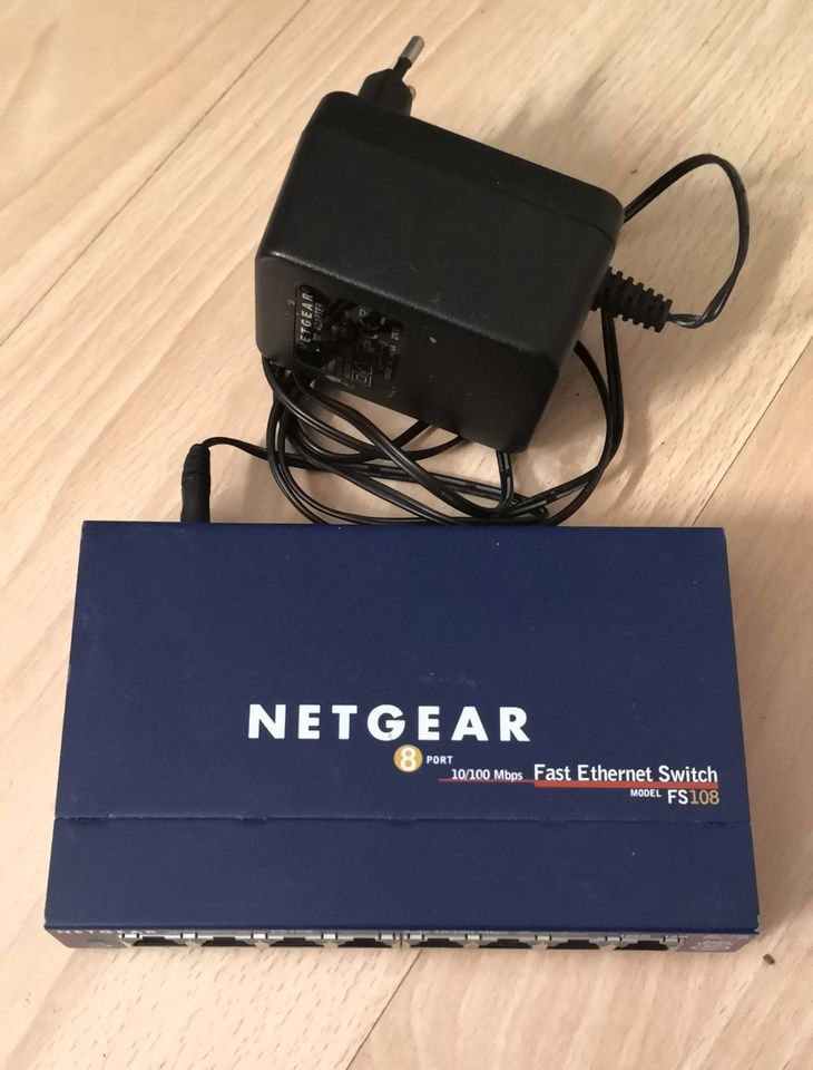 Netgear 8Port Switch 10/100 Mbps Fast Ethernet FS108 in München