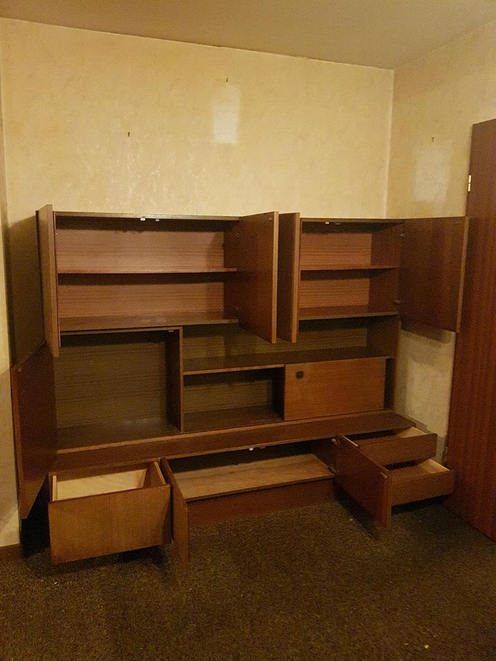 Retro 70er Jahre Wohnzimmer Schrank Wohnwand Schrankwand Jugend in Sehnde