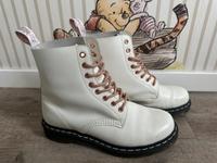 Dr. Martens weiß rosé Größe 39 Altona - Hamburg Lurup Vorschau