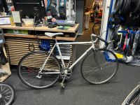 Rennrad Shimano 600 komplett guter Zustand Rh54‘cm Friedrichshain-Kreuzberg - Kreuzberg Vorschau