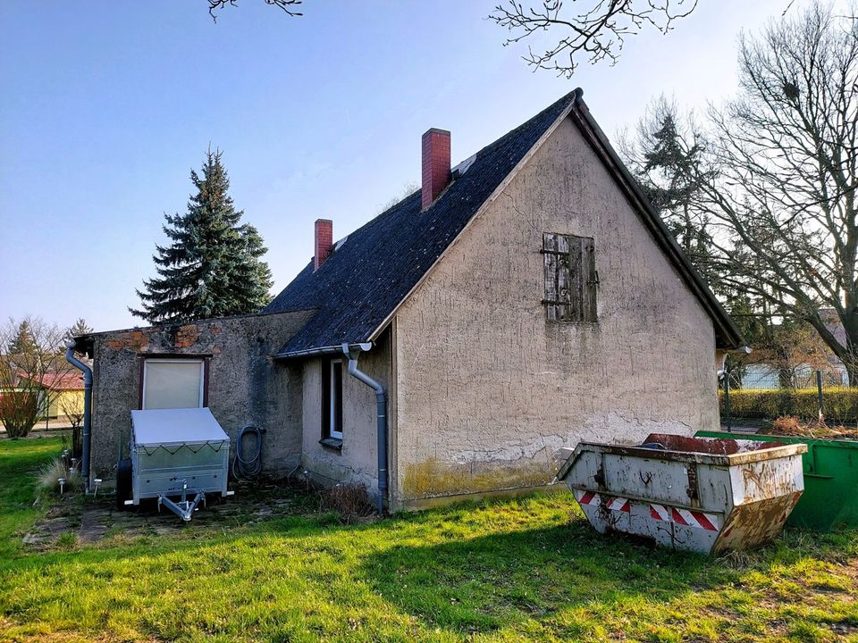 entkerntes Einfamilienhaus mit Nebengelass bei Anklam in Spantekow