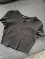 Zara Basic Crop Top Shirt Oberteil Tshirt schwarz Gr S Bayern - Wenzenbach Vorschau