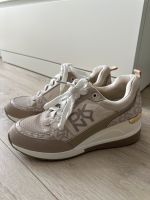 DKNY beigefarbene Sneaker, Gr. 38,5 Berlin - Westend Vorschau