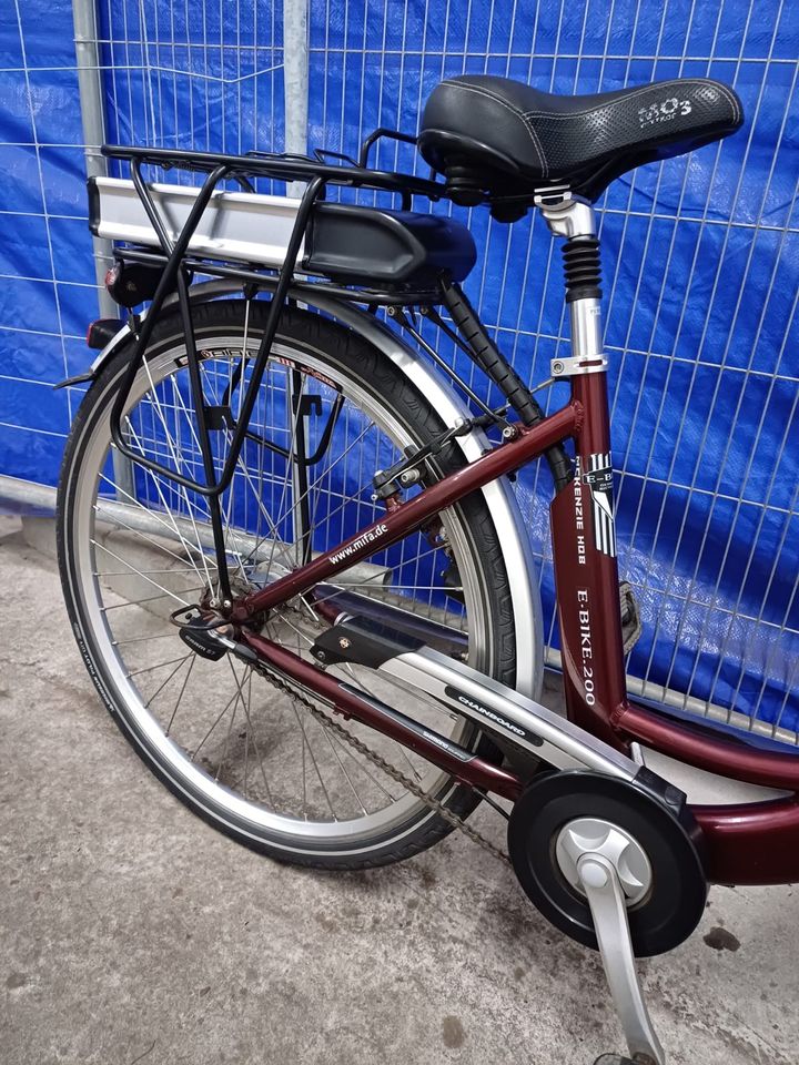 Mifa / MCKENZIE E Bike 28 Zoll RH 48 CM in Berlin