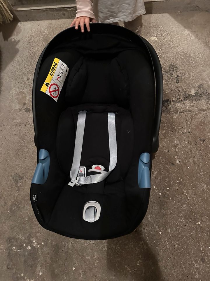 Kindersitz mit dem Isofix in Schwerin