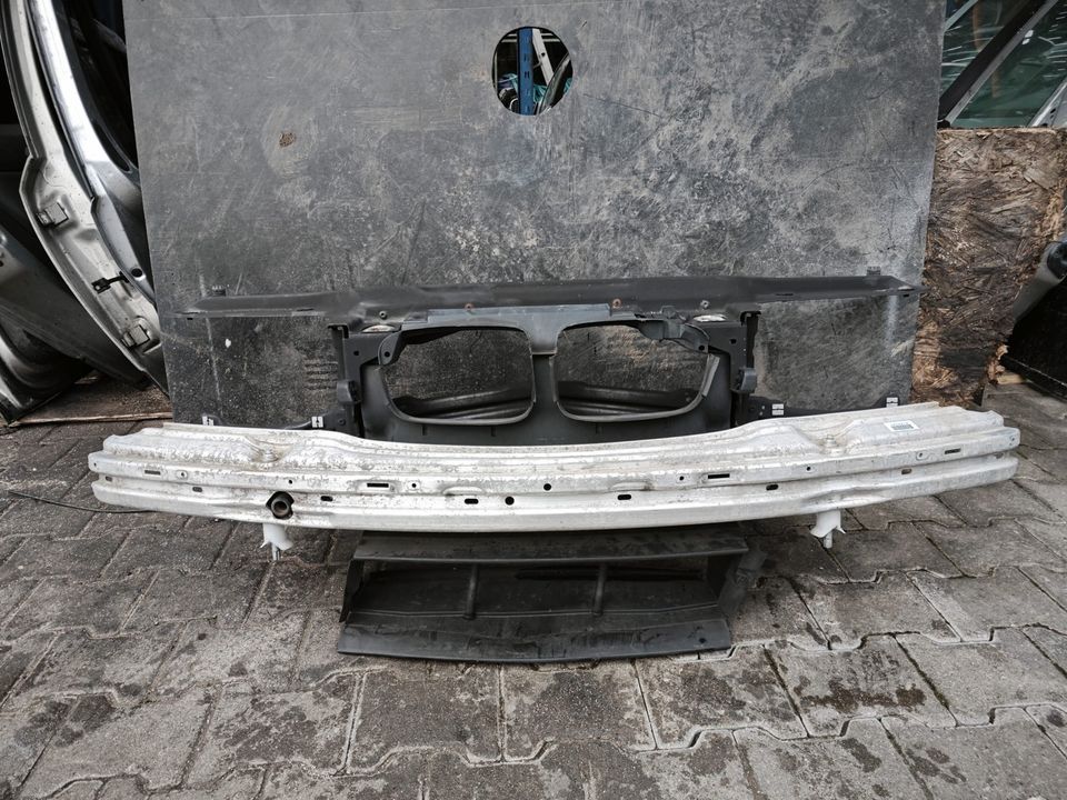 Schloßträger Frontmaske passend für BMW 3er E46 Compact in Massenbachhausen