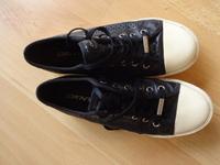 Sneaker DKNY Donna Karan Echt Leder schwarz 39 UK 6 Bonn - Nordstadt  Vorschau