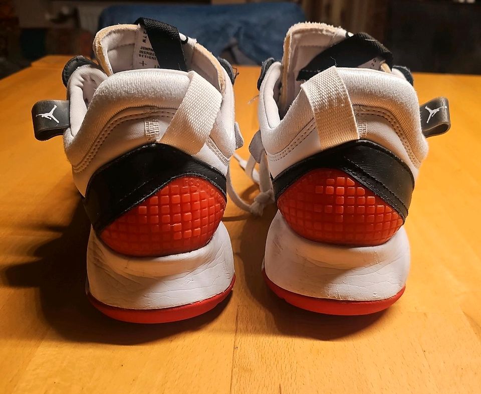 Nike Jordan MA 2 in Größe 42,5 Air in Koblenz