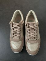 UGG Sneaker Turnschuhe 40 Baden-Württemberg - Sindelfingen Vorschau