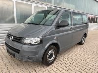 VW T5 Rollstuhlumbau Rollstuhlrampe incl. Permobil F5 Rollstuhl Sachsen - Borna Vorschau