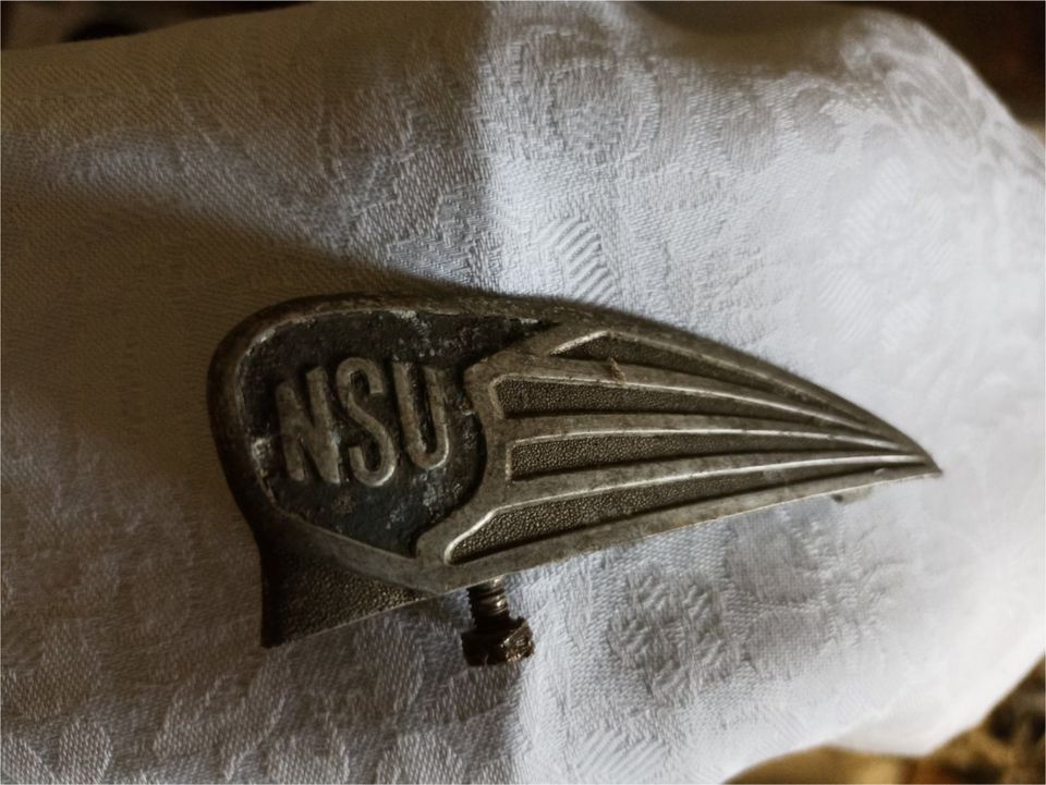 Antikes Schutzblech Emblem NSU Fahrradwerke in Oettingen in Bayern