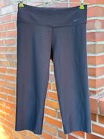 Nike Dri-Fit 3/4 Hose Damen kurz Jogginghose Joggers Shorts M S Niedersachsen - Heidenau Vorschau